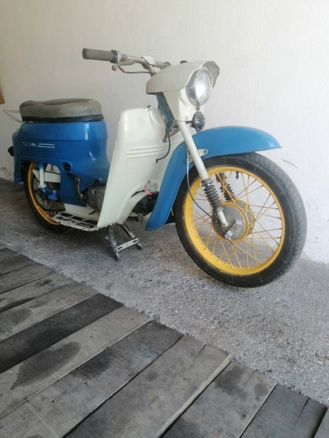 jawa ideal zrt helyen trolt 