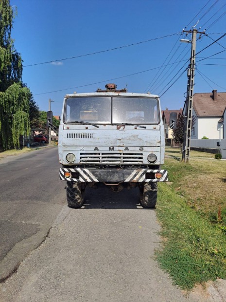 kamaz 6x6 sszkerekes darus