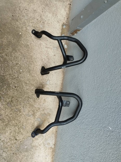 kawasaki versys buk�cs� elad�