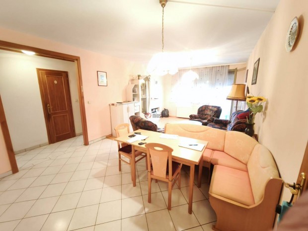 kedvez� �r, erk�ly, 3 szoba, 1 emelet. 12872_sopron