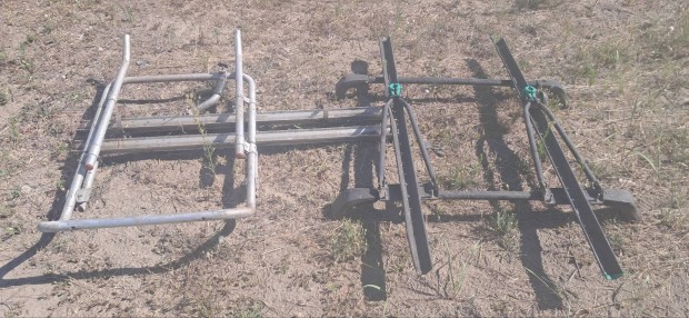 kerekp�r bringa tart� k�t darab