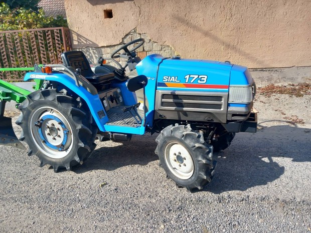 kerti traktor mezőgazdasági gép Iseki kistraktor japán traktor