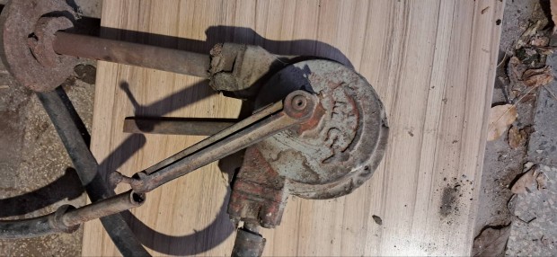 kzi zemanyag szivatty, pumpa