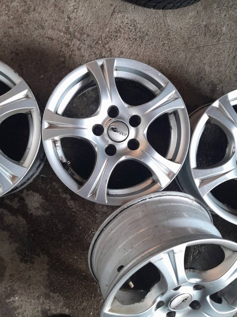 kia mazda Nissan Mitsubishi Suzuki Toyota r15 5x114.3