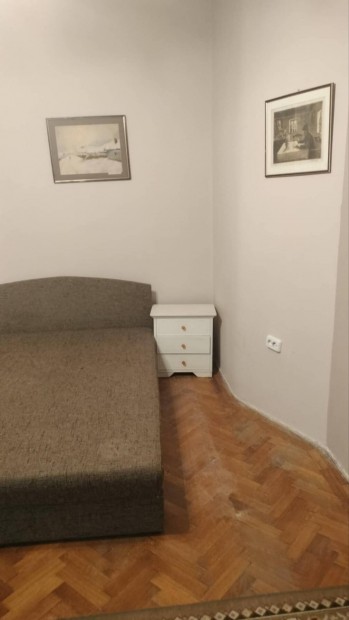kiadó egyszobás összkomfortos lakás