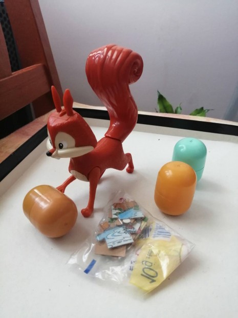 kinder figurák