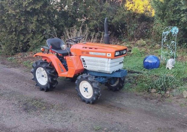 kis traktor Kubota B1200