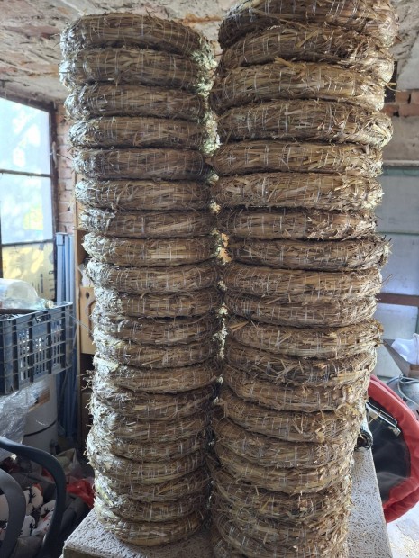 koszor alap szalma kr dventi alap