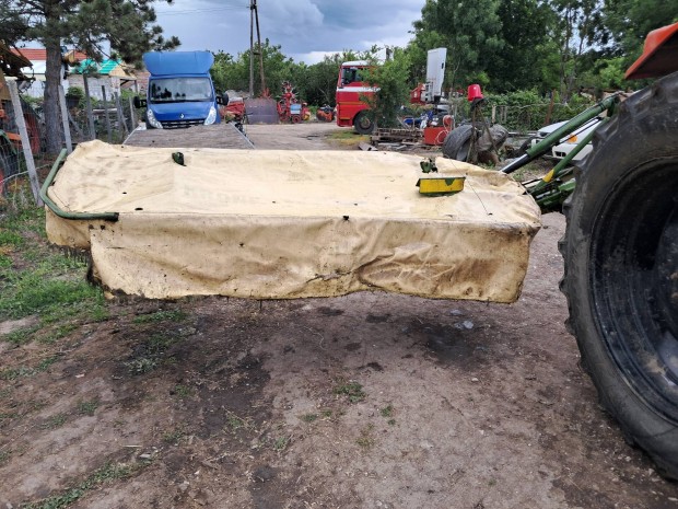 krone AM 242 fkasza 