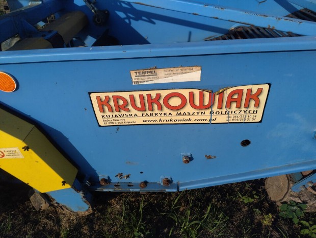 krukowiak típusú ágyás kiemelő eladó cserélhető autóra traktorra Győr