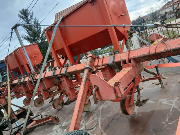 ksmk m�tragyaadagolos sorkozm�vel�