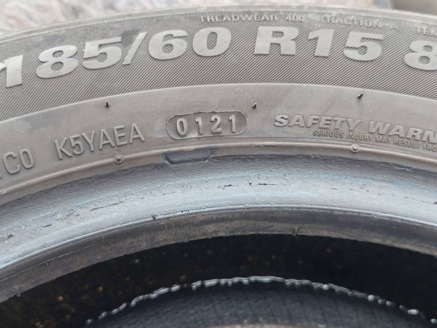 kumho Nyri Gumiszett 185/60R 15 