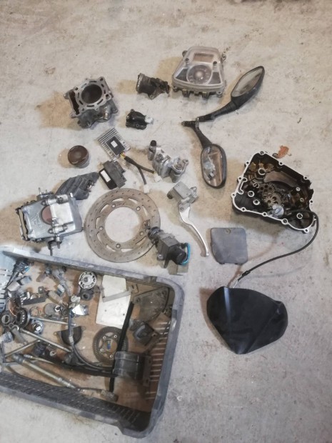 kymco downtown 300, people 300 gti bontott alkatrszek 