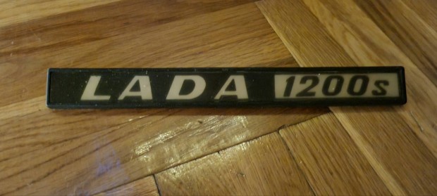 lada 1200s hts emblma 