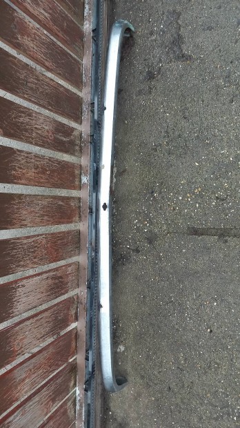 lada krom els� l�kh�r�t�