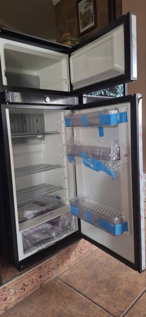 lakóautó hűtőszekrény