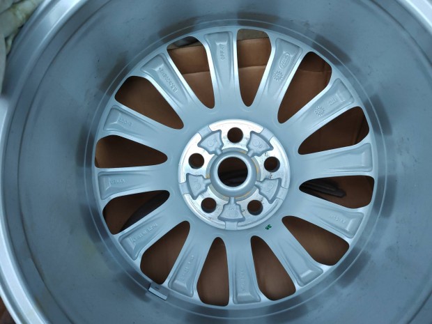 landrover gyári alufelni 8.5x20 colos