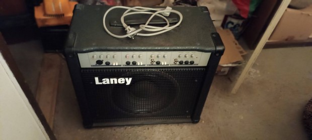 laney kc100 erősítő hangfallal olcsóbb