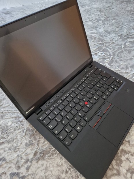 lenovo X1 carbon ultrabook