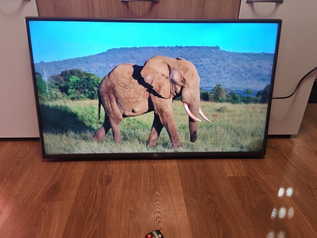 lg 106cm-es led smart tv szp llapotban elad 