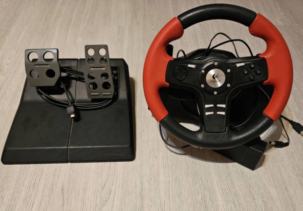 logitech formula ex pc kormny