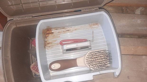 lovas pucolóbox, pucolócuccal