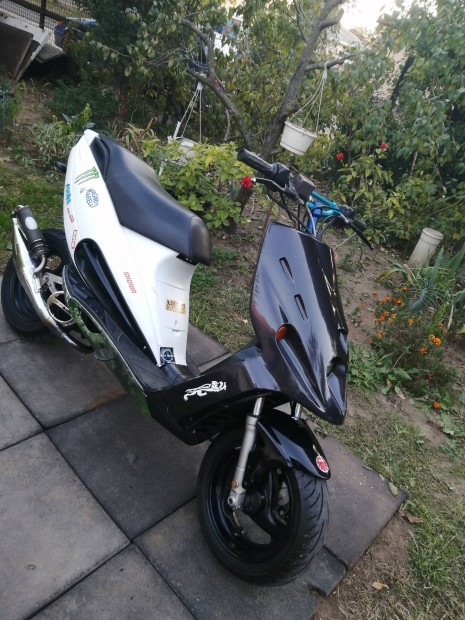 malaguti f12 alkatrszek eladk 