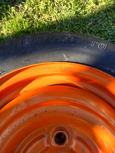 mankkerk 4 csavarhelyes