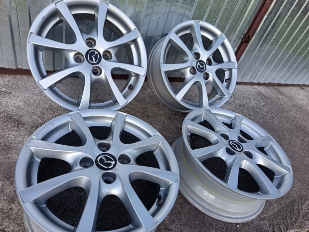 mazda 2 4x100 15 col alufelni szett 