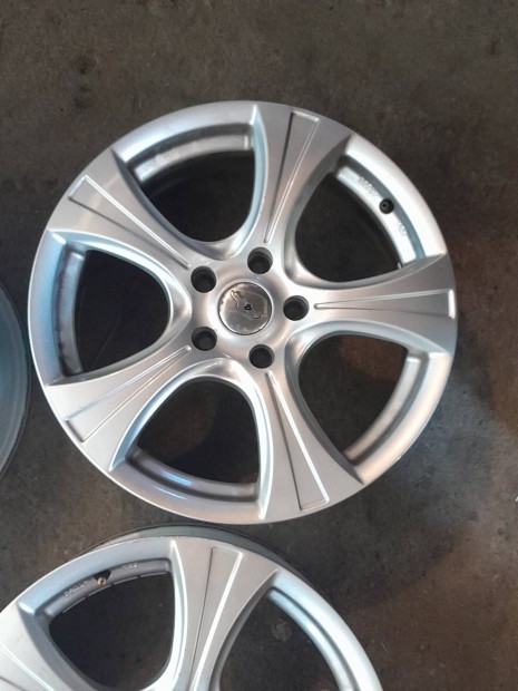 mazda Nissan Mitsubishi Suzuki Toyota Renault r17 5x114.3alufelni