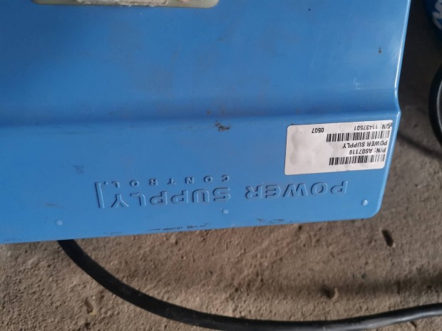 medence robot tápegység