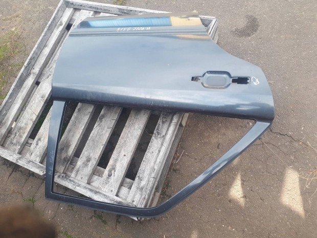 mercedes 124  sedan jobb hts res ajt