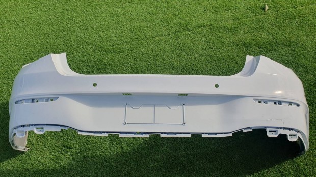 mercedes CLA hatso lokharito AMG