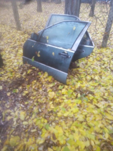 mercedes benz 140-es ajtk eladk