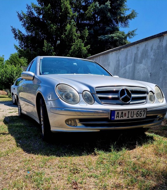 mercedes benz 2,7