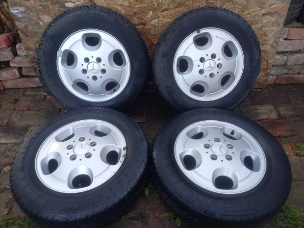 mercedes w638 vito viano 5x112 alufelni 195/70r15 c gumi