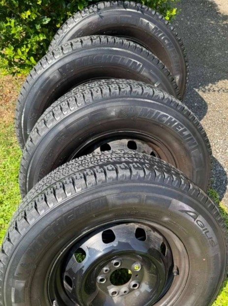 michelin agilis 225/75 R16 felni+gumi