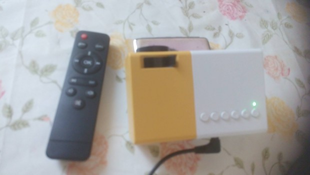 mini projektor 
