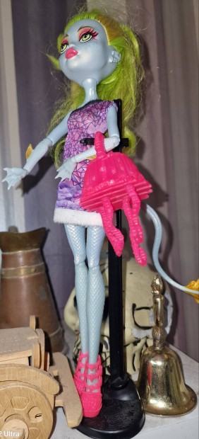 monster high freaku fusion lagoona fire baba