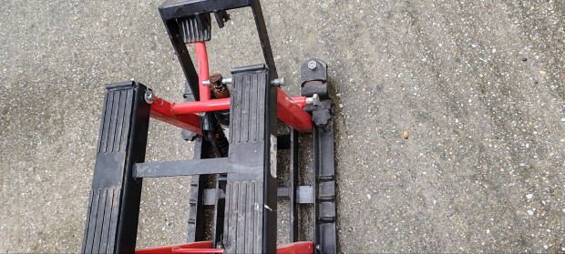 motor/ quad emelő