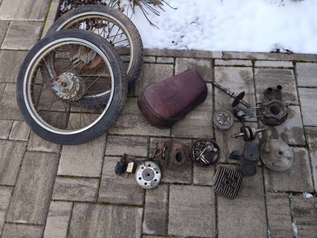 motor alkatr�sz elad� 