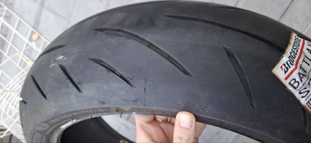 motorkerékpár kerék bridgestone