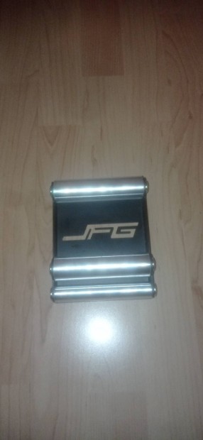 motorker�kp�r ker�k tiszt�t� �llv�ny 