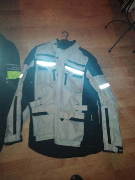 motoros ruhzat j elad