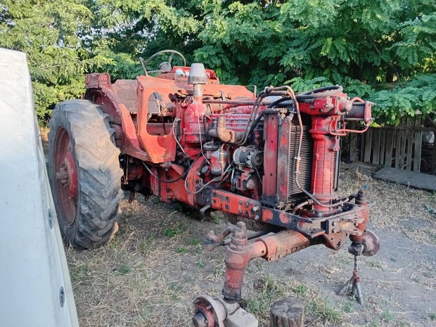 mtz 50-es 80-as bontot fdarabok 