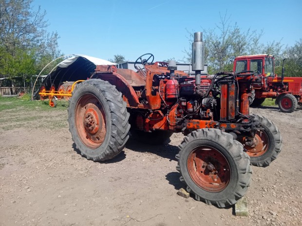 mtz 50-es, 80-as traktor Bontott fődarabok