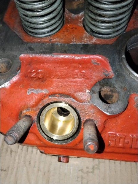 mtz 50 fel�j�tott hengerfej