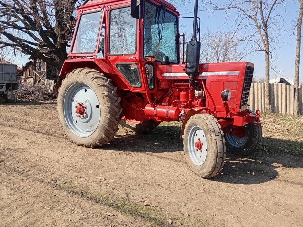 mtz 80-as traktor +munkag�pek 