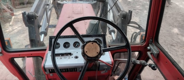 mtz 82 eladó rakódóval vagy nelküle!!