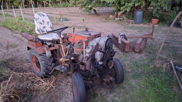 m�ltic�r motoros kistraktor